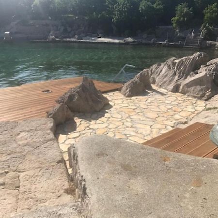 Apartments Neno - 20 M From Beach Ribarica Exterior photo