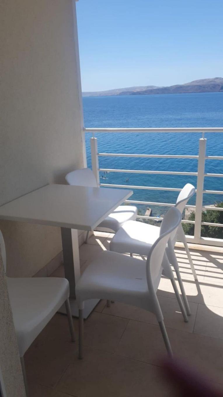 Apartments Neno - 20 M From Beach Ribarica Exterior photo